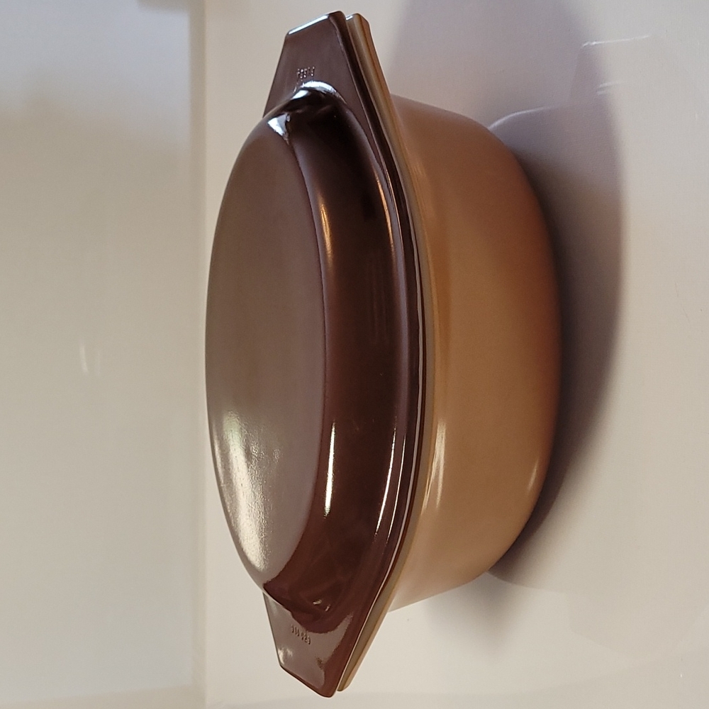Vintage Pyrex 043-1 1/2qt Casserole dish brown gold Americana  with lid